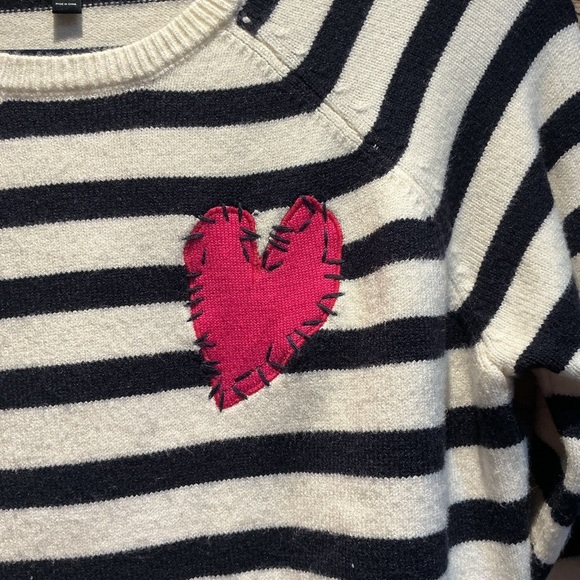 Aqua X Kerri Rosenthal Striped Heart Patch Sweater Size Extra Small - Picture 4 of 7